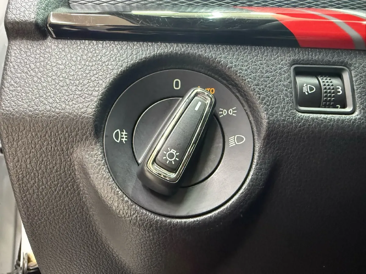 2023 Skoda Kamiq 1.5L 109HP L4 6AT,autocango,china used car exporter,china ev exporter,chinese used car exporter,chinese used ev exporter