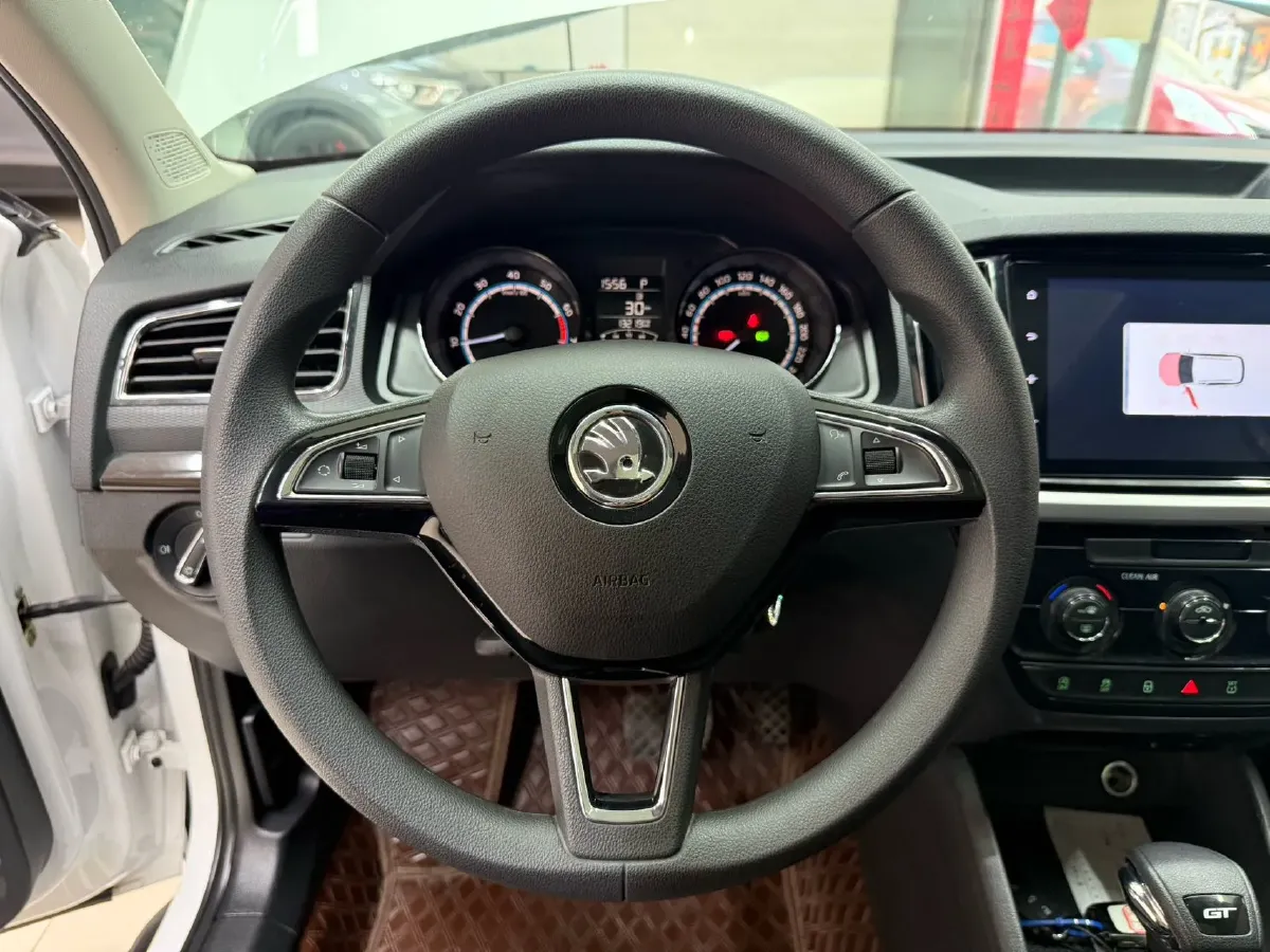 2023 Skoda Kamiq 1.5L 109HP L4 6AT,autocango,china used car exporter,china ev exporter,chinese used car exporter,chinese used ev exporter