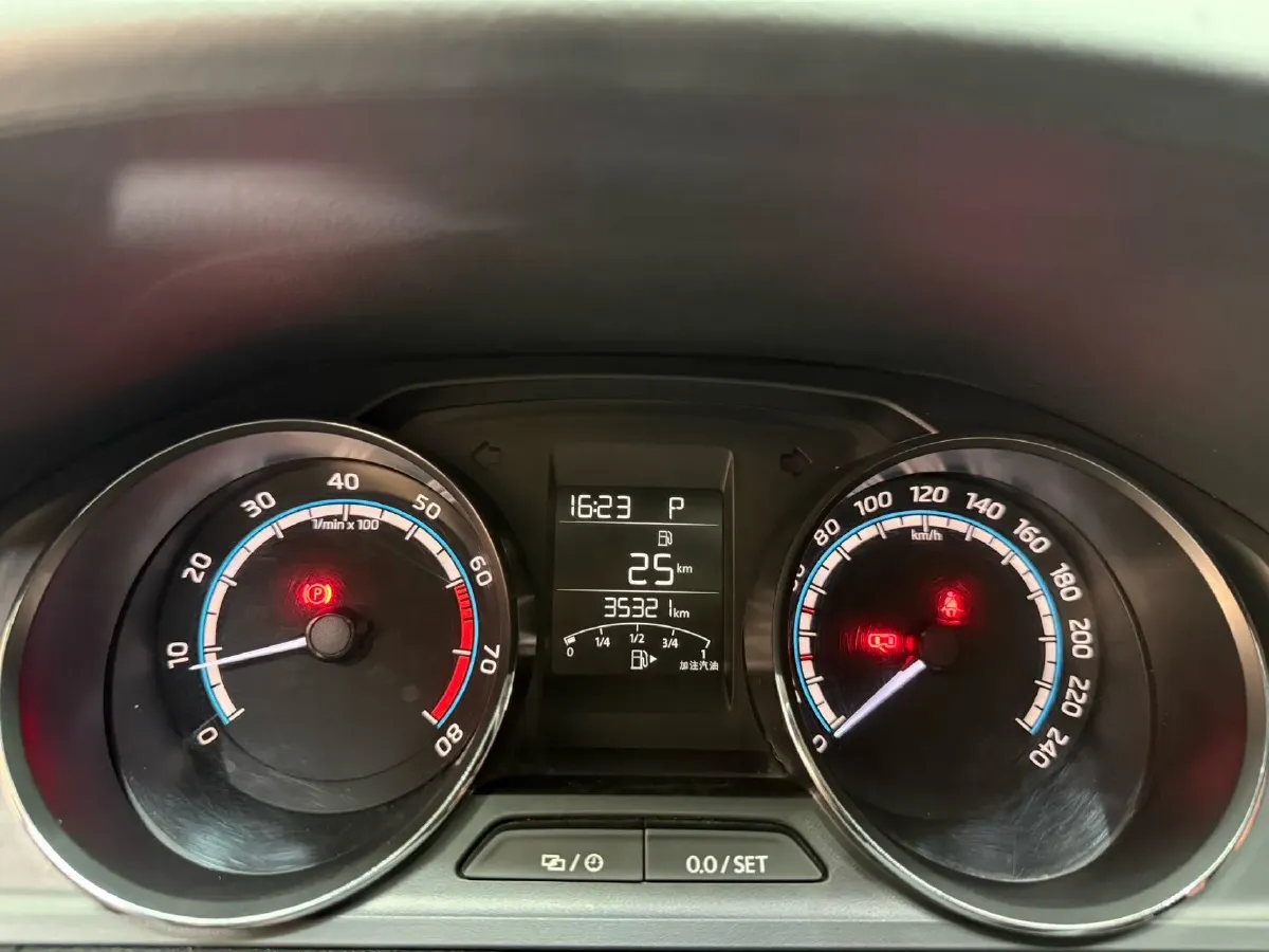 2023 Skoda Kamiq 1.5L 109HP L4 6AT,autocango,china used car exporter,china ev exporter,chinese used car exporter,chinese used ev exporter