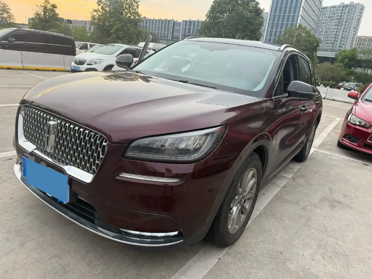 2021 Lincoln Corsair 2.0T 245HP L4 8AT,autocango,china used car exporter,china ev exporter,chinese used car exporter,chinese used ev exporter