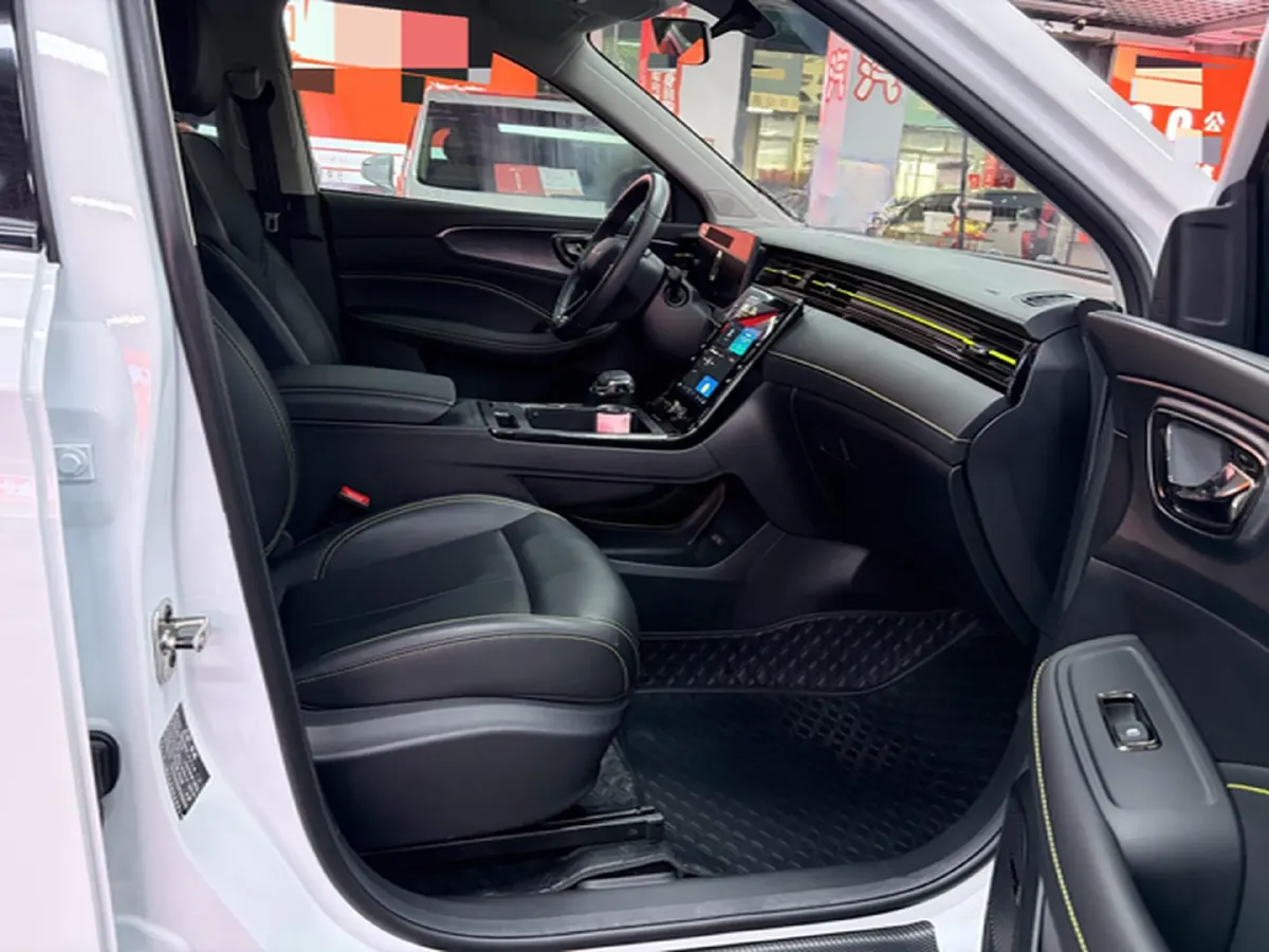 2023 Roewe RX5 1.5T 181HP L4 7DCT,autocango,china used car exporter,china ev exporter,chinese used car exporter,chinese used ev exporter