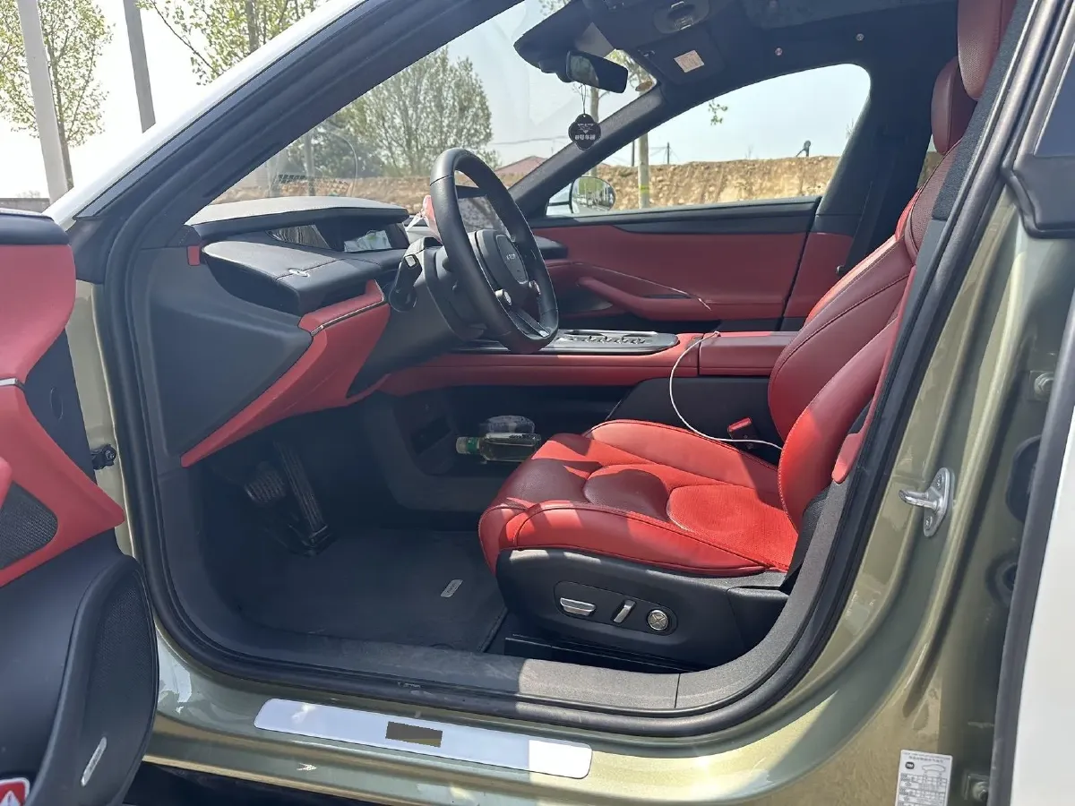 2024 MI SU7 BEV 94.3KWH,autocango,china used car exporter,china ev exporter,chinese used car exporter,chinese used ev exporter