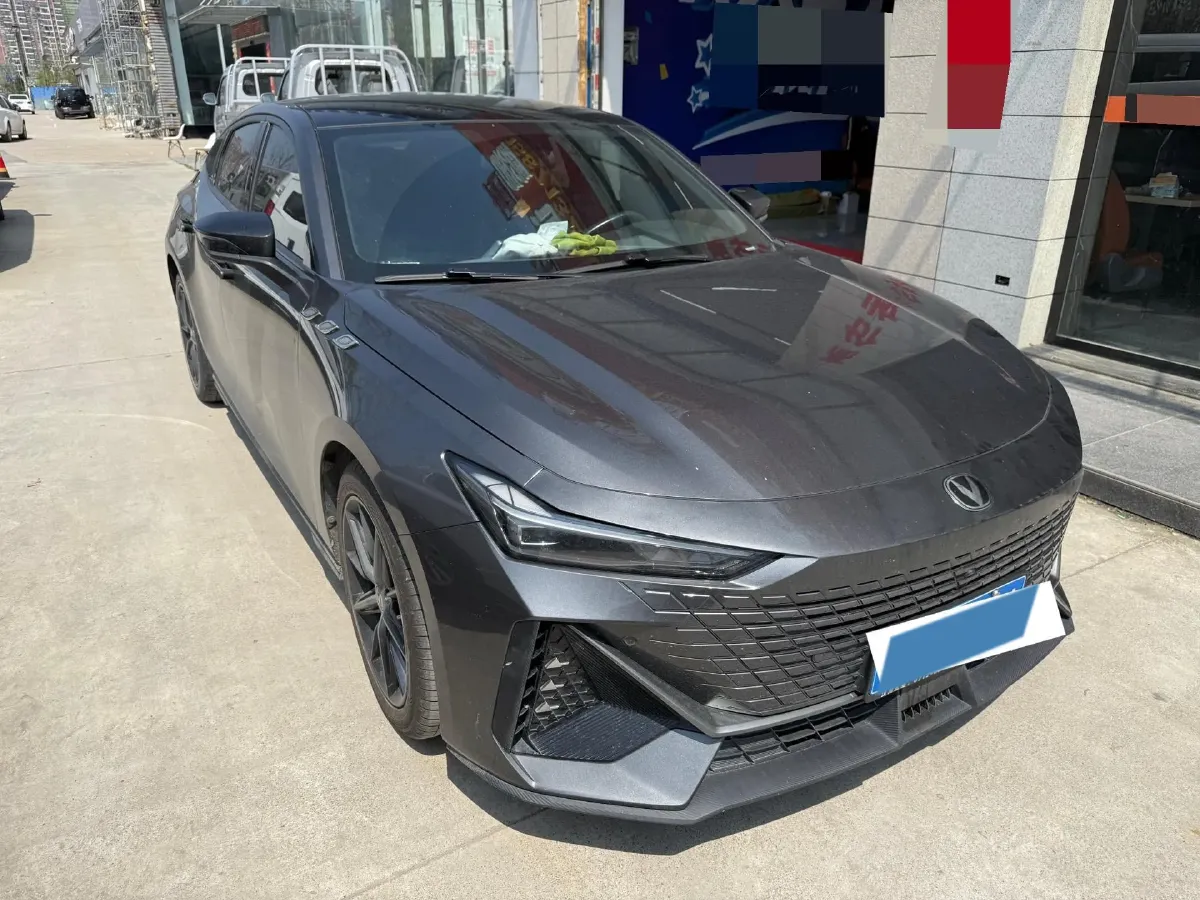 2022 ChangAn UNI-V 1.5T 188HP L4 7DCT,autocango,china used car exporter,china ev exporter,chinese used car exporter,chinese used ev exporter