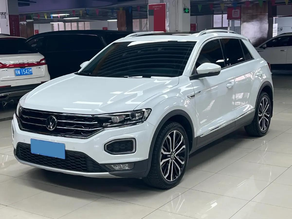 2022 Volkswagen T-Roc 1.4T 150HP L4 7DCT,autocango,china used car exporter,china ev exporter,chinese used car exporter,chinese used ev exporter