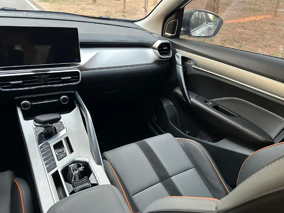 2023 Geely Coolray 1.5T 181HP L4 7DCT,autocango,china used car exporter,china ev exporter,chinese used car exporter,chinese used ev exporter