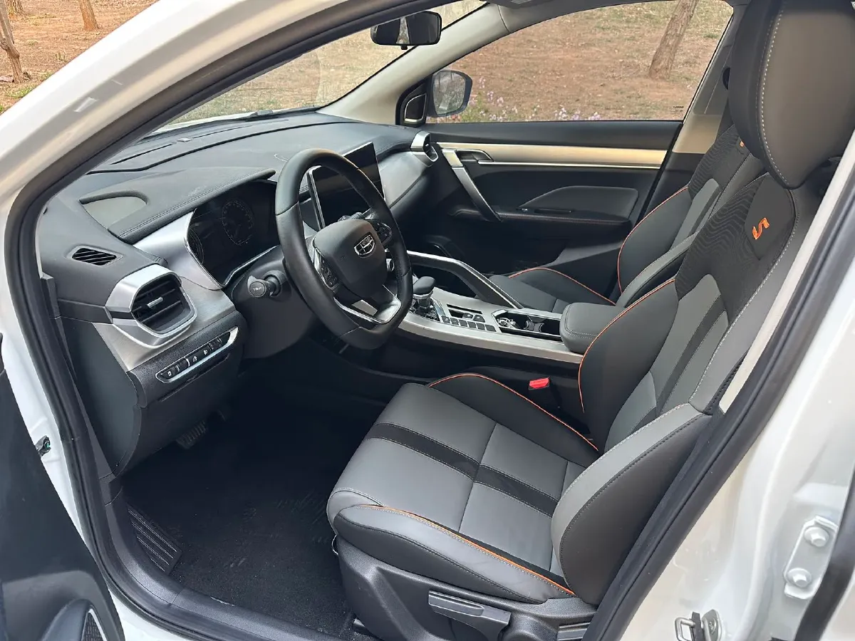 2023 Geely Coolray 1.5T 181HP L4 7DCT,autocango,china used car exporter,china ev exporter,chinese used car exporter,chinese used ev exporter