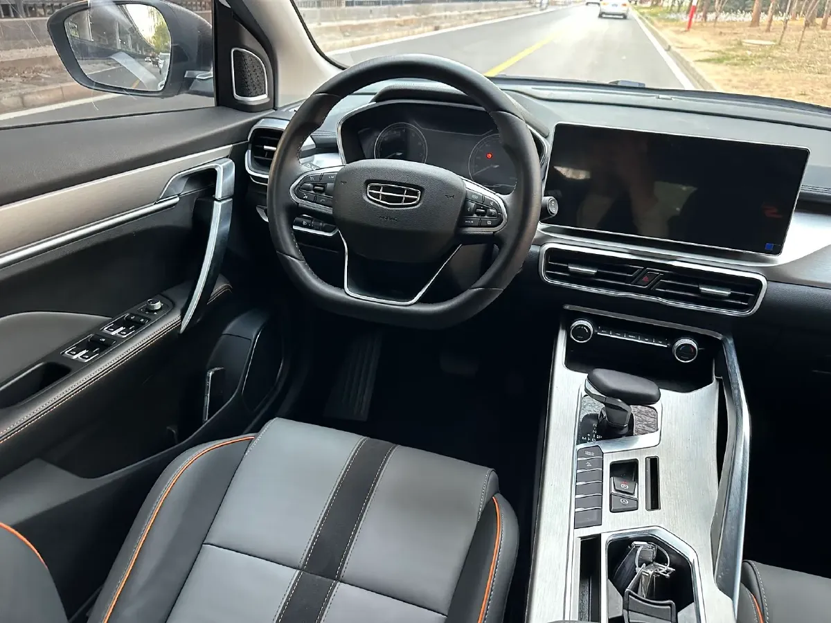 2023 Geely Coolray 1.5T 181HP L4 7DCT,autocango,china used car exporter,china ev exporter,chinese used car exporter,chinese used ev exporter