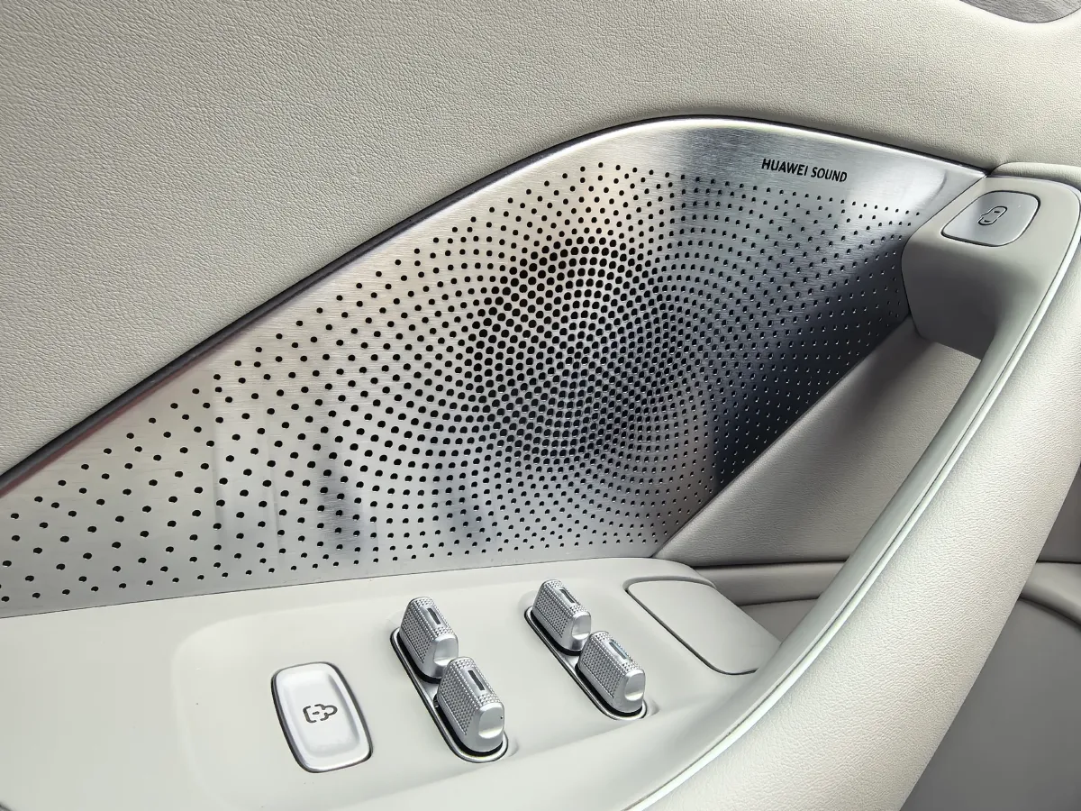 2025 Luxeed S7 BEV 82KWH,autocango,china used car exporter,china ev exporter,chinese used car exporter,chinese used ev exporter