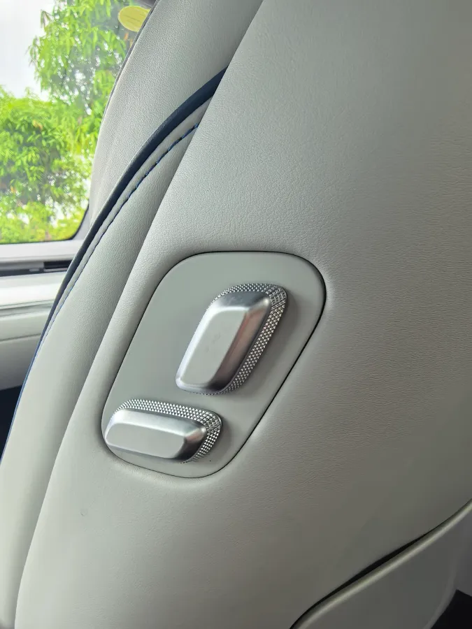 2025 Luxeed S7 BEV 82KWH,autocango,china used car exporter,china ev exporter,chinese used car exporter,chinese used ev exporter