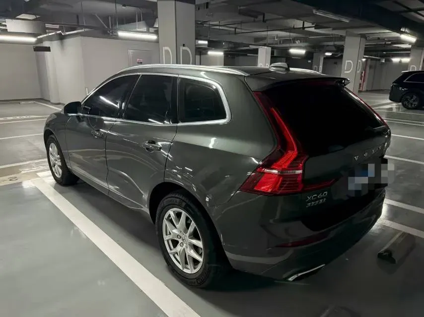 2018 Volvo XC60 2.0T 254HP L4 8AT,autocango,china used car exporter,china ev exporter,chinese used car exporter,chinese used ev exporter
