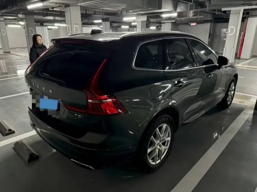 2018 Volvo XC60 2.0T 254HP L4 8AT,autocango,china used car exporter,china ev exporter,chinese used car exporter,chinese used ev exporter