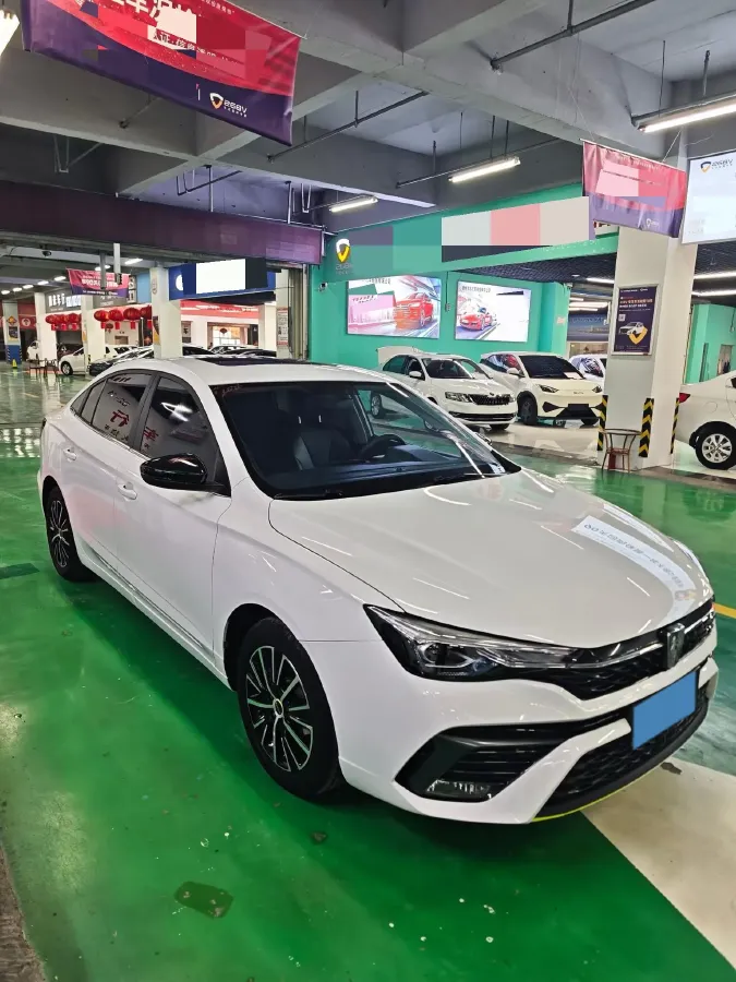 2021 Roewe i5 1.5L 120HP L4 5MT,autocango,china used car exporter,china ev exporter,chinese used car exporter,chinese used ev exporter