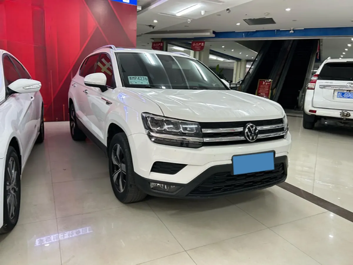 2022 Ford Transit 2.0T 202HP L4 6AT,autocango,china used car exporter,china ev exporter,chinese used car exporter,chinese used ev exporter