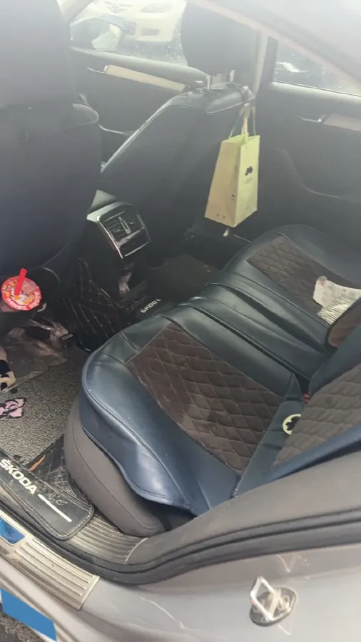 2018 Skoda Superb 1.8T 180HP L4 7DCT,autocango,china used car exporter,china ev exporter,chinese used car exporter,chinese used ev exporter