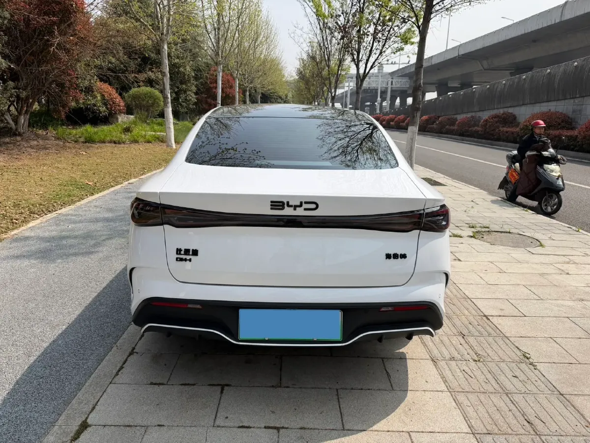 2024 BYD Seal06 1.5L 101HP L4 E-CVT PHEV 15.87KWH,autocango,china used car exporter,china ev exporter,chinese used car exporter,chinese used ev exporter
