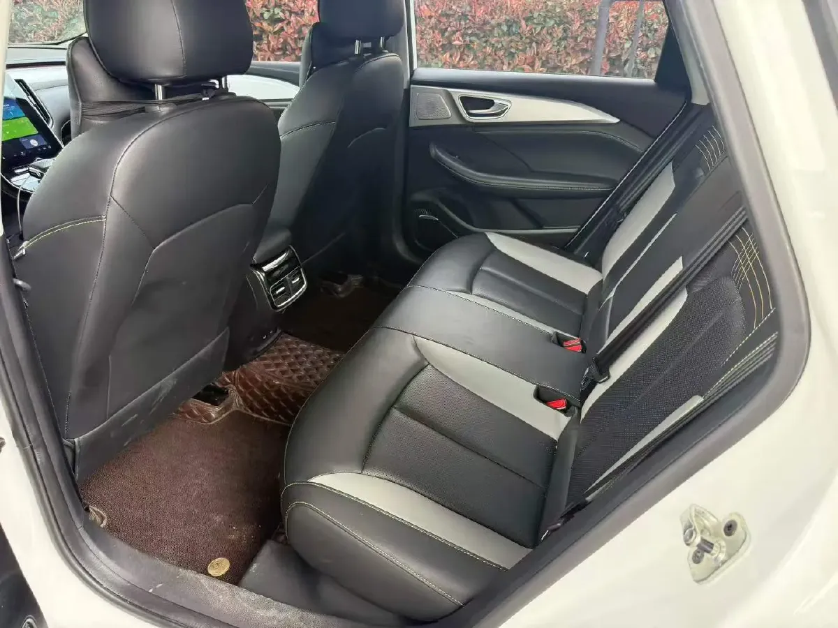 2020 Roewe i6 MAX 1.5T 173HP L4 7DCT,autocango,china used car exporter,china ev exporter,chinese used car exporter,chinese used ev exporter