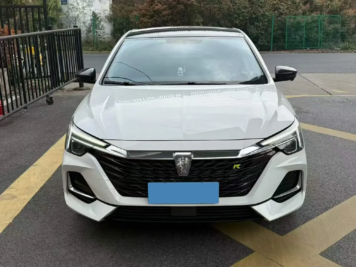 2020 Roewe i6 MAX 1.5T 173HP L4 7DCT,autocango,china used car exporter,china ev exporter,chinese used car exporter,chinese used ev exporter