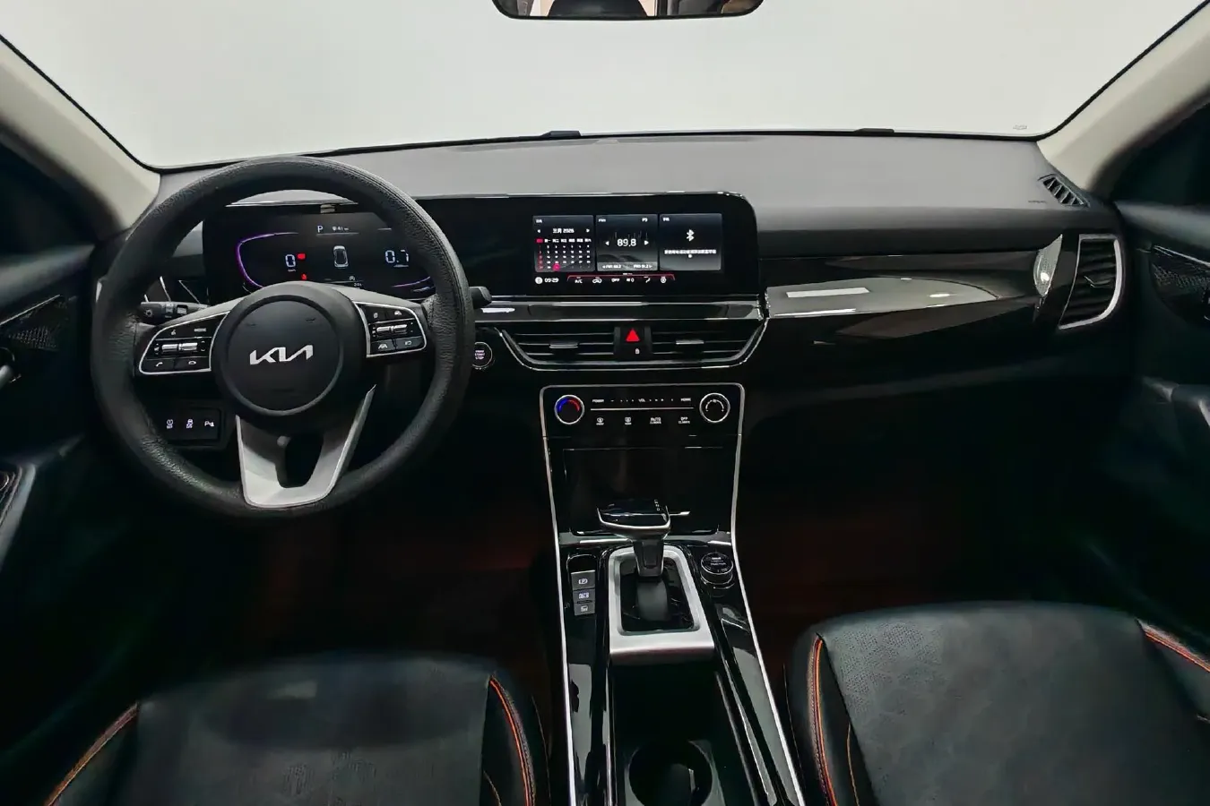 2023 Kia Seltos 1.5L 115HP L4 CVT,autocango,china used car exporter,china ev exporter,chinese used car exporter,chinese used ev exporter