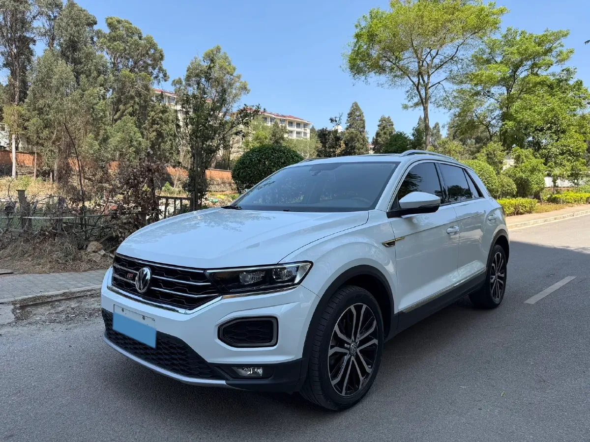 2020 Volkswagen T-Roc 1.4T 150HP L4 7DCT,autocango,china used car exporter,china ev exporter,chinese used car exporter,chinese used ev exporter
