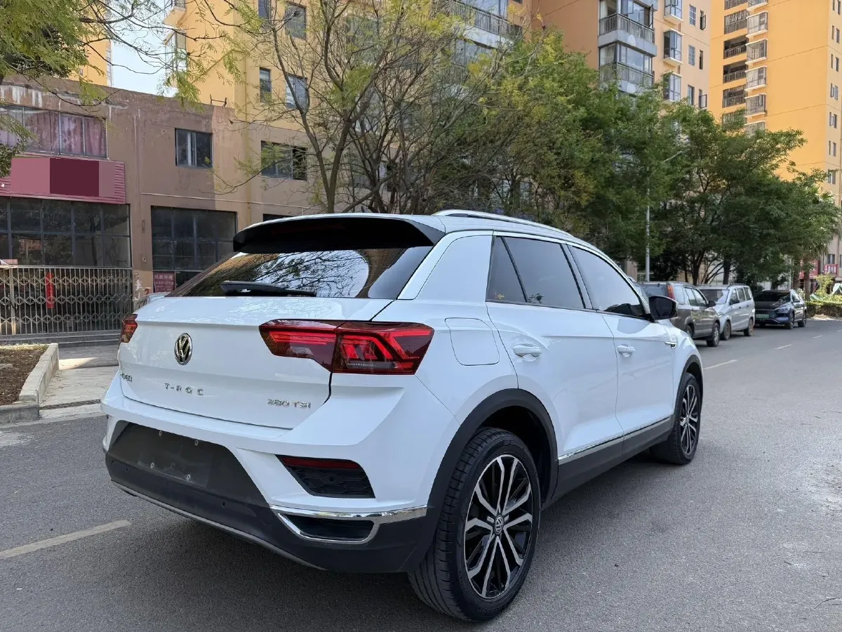 2020 Volkswagen T-Roc 1.4T 150HP L4 7DCT,autocango,china used car exporter,china ev exporter,chinese used car exporter,chinese used ev exporter