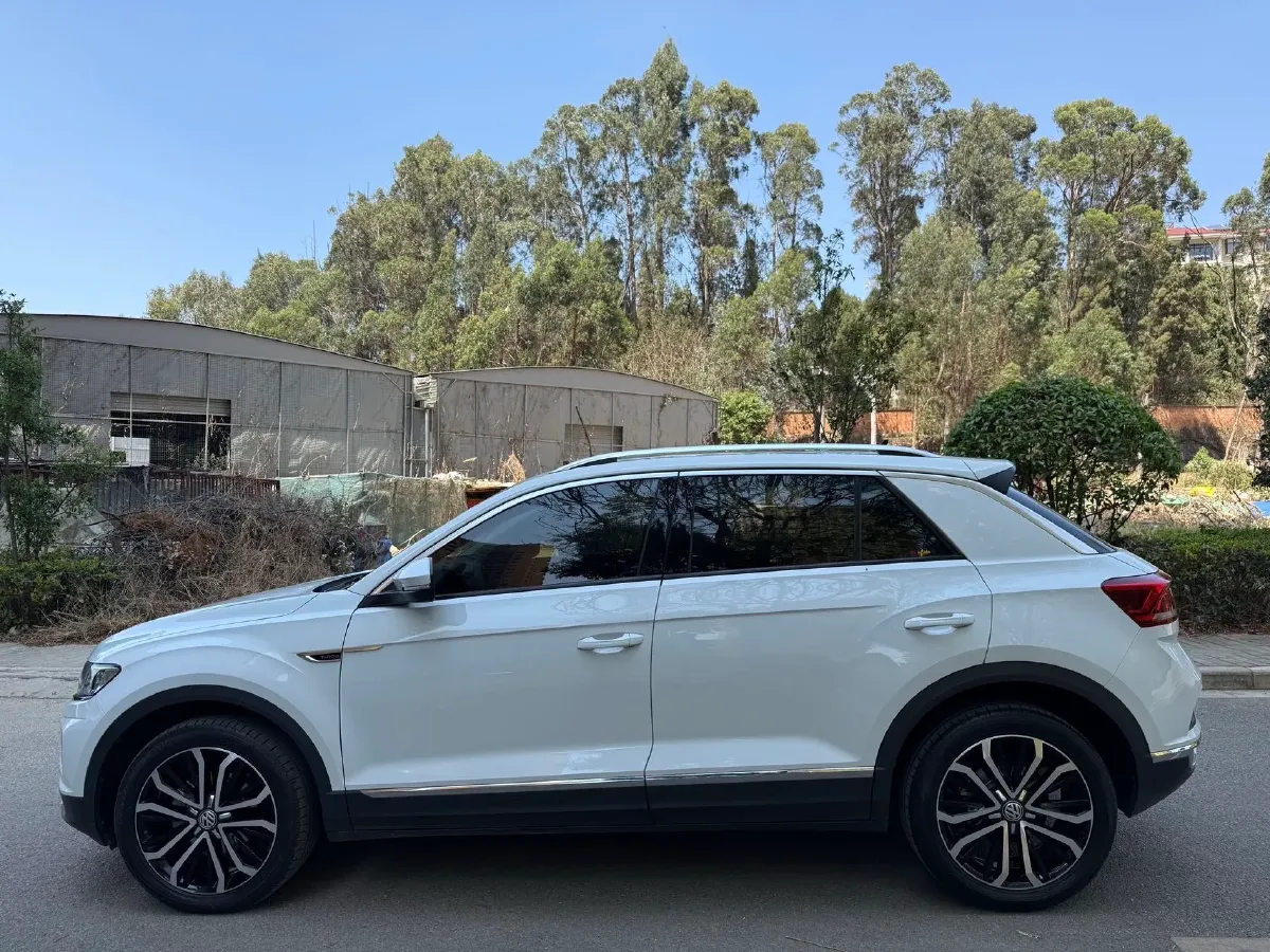 2020 Volkswagen T-Roc 1.4T 150HP L4 7DCT,autocango,china used car exporter,china ev exporter,chinese used car exporter,chinese used ev exporter