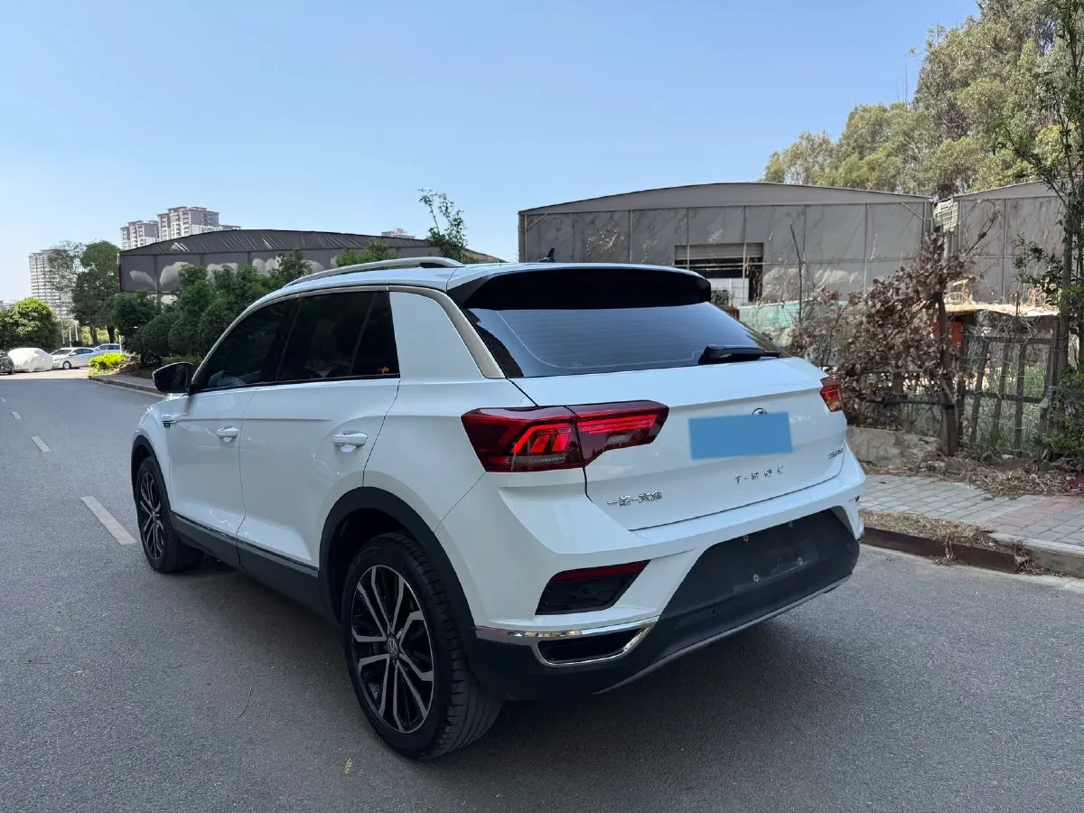 2020 Volkswagen T-Roc 1.4T 150HP L4 7DCT,autocango,china used car exporter,china ev exporter,chinese used car exporter,chinese used ev exporter
