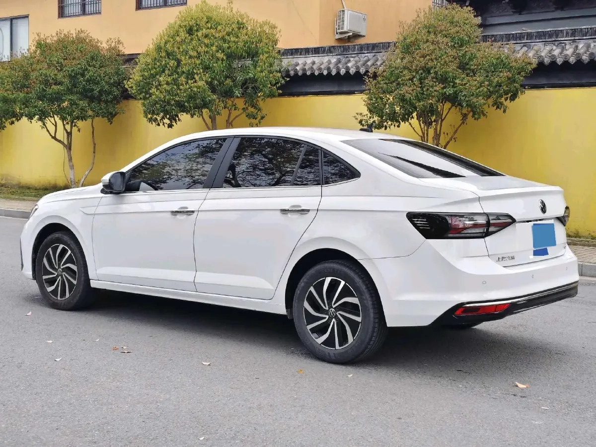 2023 Volkswagen Lavida 1.5L 110HP L4 6AT,autocango,china used car exporter,china ev exporter,chinese used car exporter,chinese used ev exporter