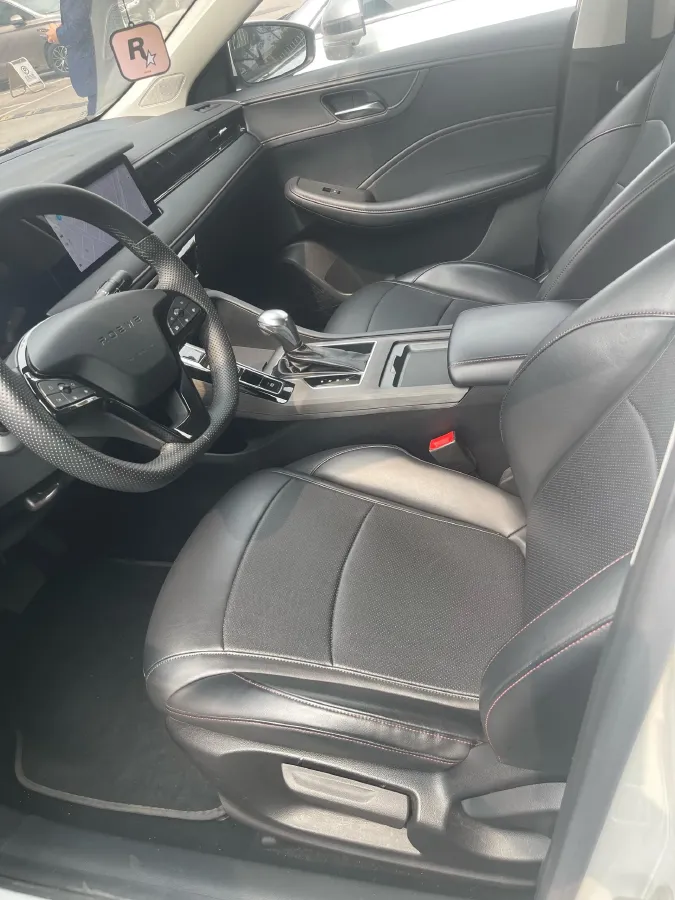 2023 Roewe i5 1.5L 129HP L4 CVT,autocango,china used car exporter,china ev exporter,chinese used car exporter,chinese used ev exporter