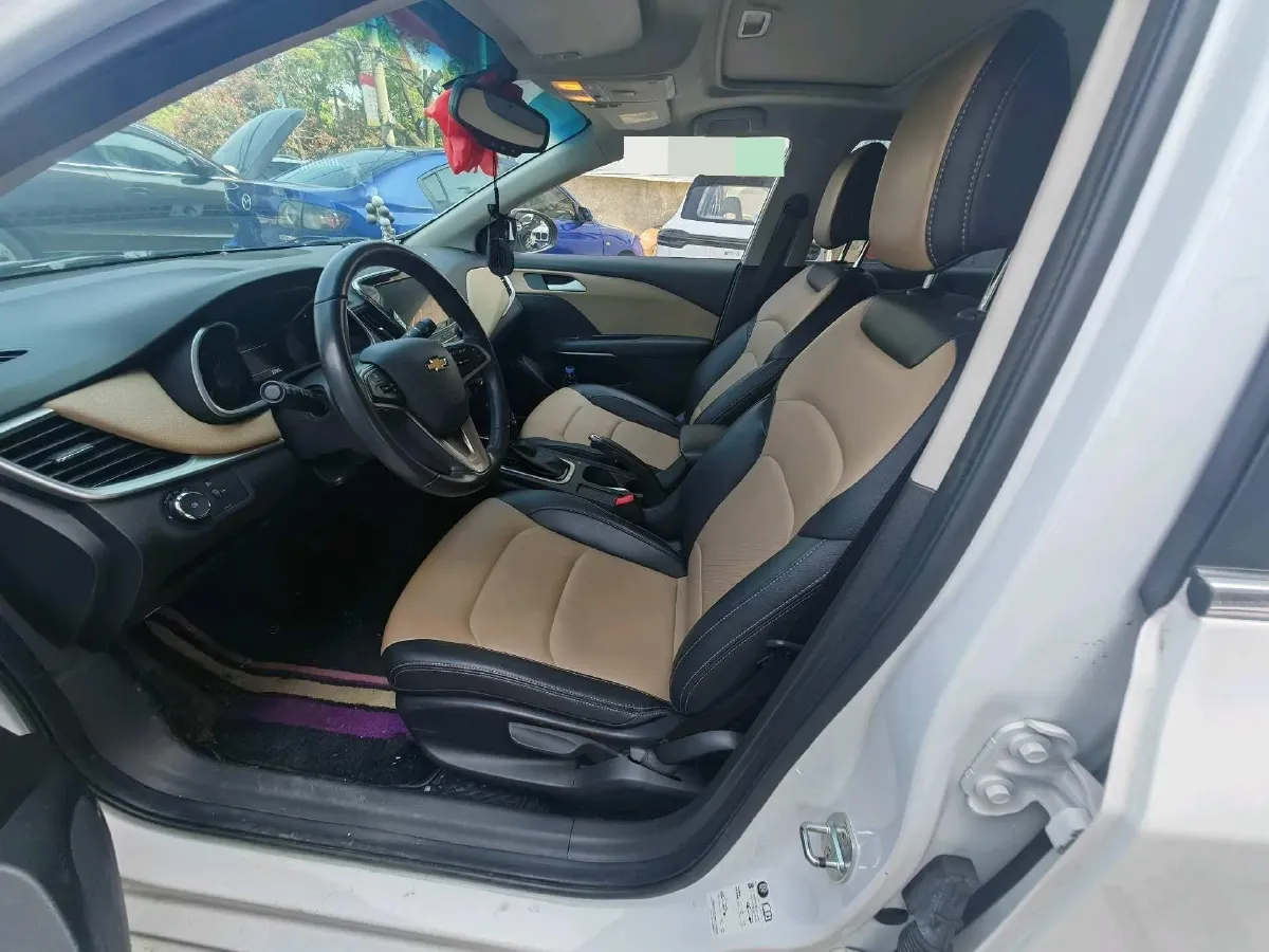 2021 Chevrolet Monza 1.5L 113HP L4 6AT,autocango,china used car exporter,china ev exporter,chinese used car exporter,chinese used ev exporter