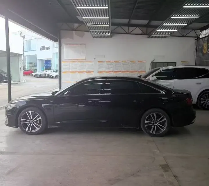 2023 Volkswagen GolfGTI 2.0T 220HP L4 7DCT,autocango,china used car exporter,china ev exporter,chinese used car exporter,chinese used ev exporter