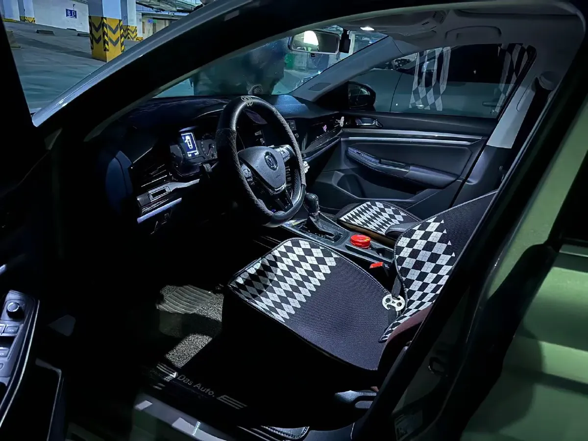 2020 Volkswagen Bora 1.5L 113HP L4 6AT,autocango,china used car exporter,china ev exporter,chinese used car exporter,chinese used ev exporter