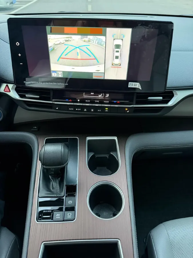 2023 Toyota Granvia 2.5L 189HP L4 E-CVT Hybrid,autocango,china used car exporter,china ev exporter,chinese used car exporter,chinese used ev exporter