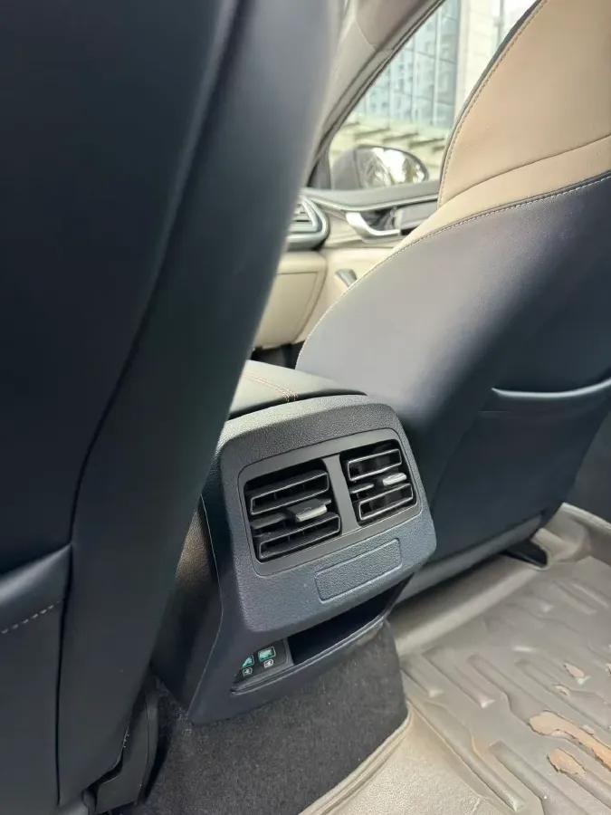 2021 Haval F7 1.5T 169HP L4 7DCT,autocango,china used car exporter,china ev exporter,chinese used car exporter,chinese used ev exporter