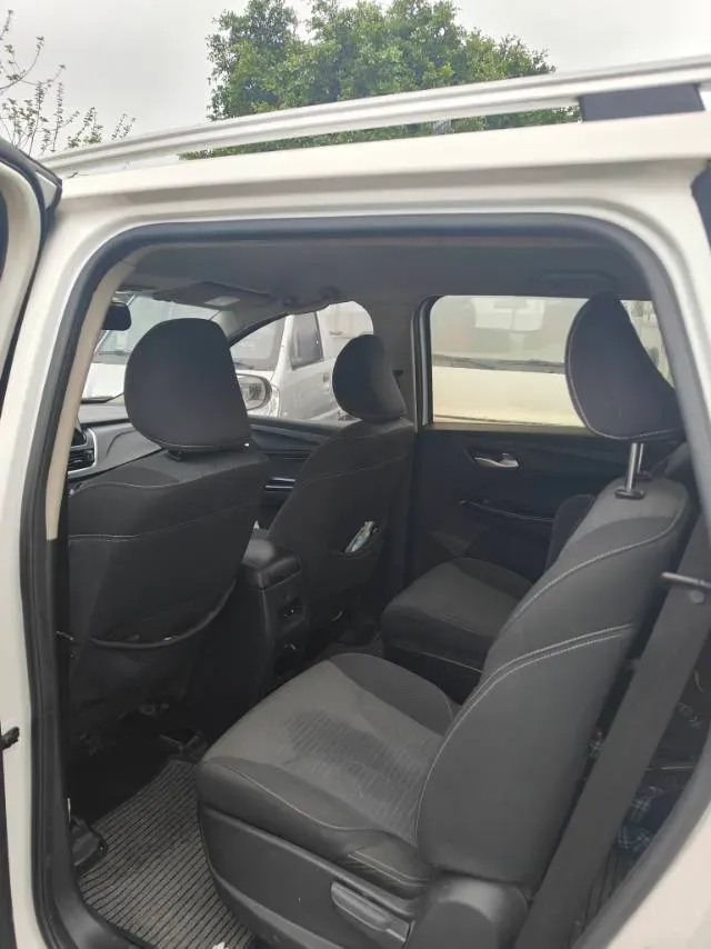 2019 BaoJun 730 1.5L 112HP L4 6MT,autocango,china used car exporter,china ev exporter,chinese used car exporter,chinese used ev exporter