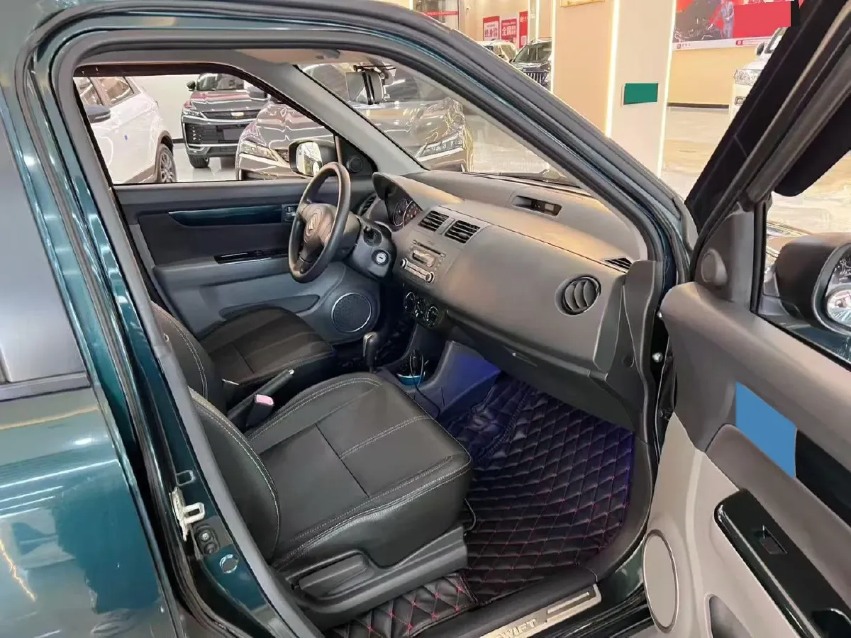 2016 Suzuki Swift 1.5L 103HP L4 4AT,autocango,china used car exporter,china ev exporter,chinese used car exporter,chinese used ev exporter