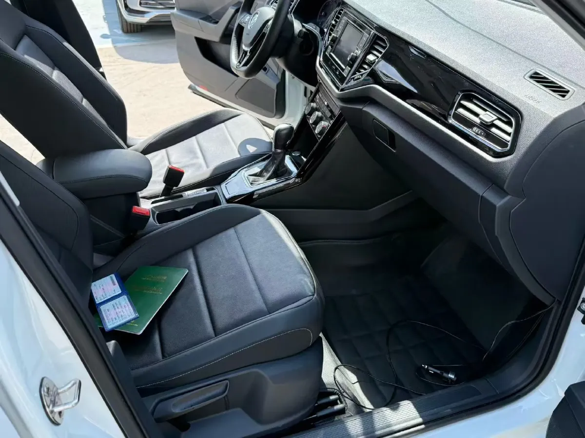 2019 Volkswagen T-Roc 1.4T 150HP L4 7DCT,autocango,china used car exporter,china ev exporter,chinese used car exporter,chinese used ev exporter