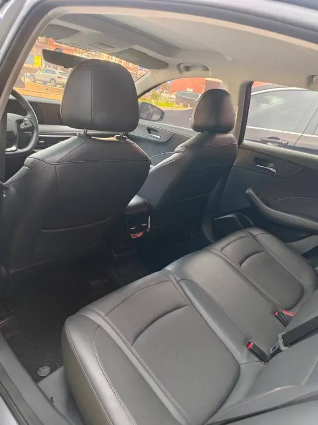 2023 Roewe i5 1.5L 129HP L4 CVT,autocango,china used car exporter,china ev exporter,chinese used car exporter,chinese used ev exporter