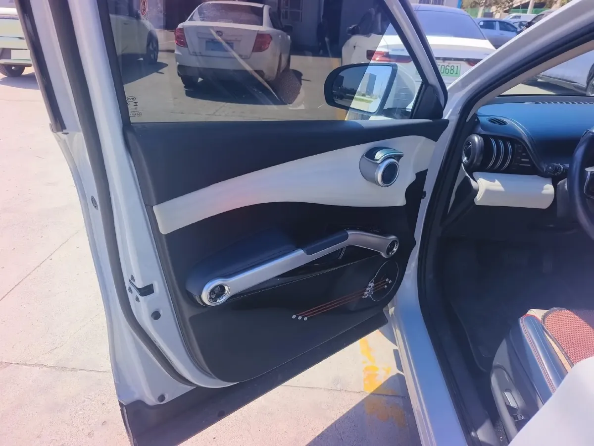 2022 Roewe RX5 MAX 1.5T 181HP L4 6AT,autocango,china used car exporter,china ev exporter,chinese used car exporter,chinese used ev exporter