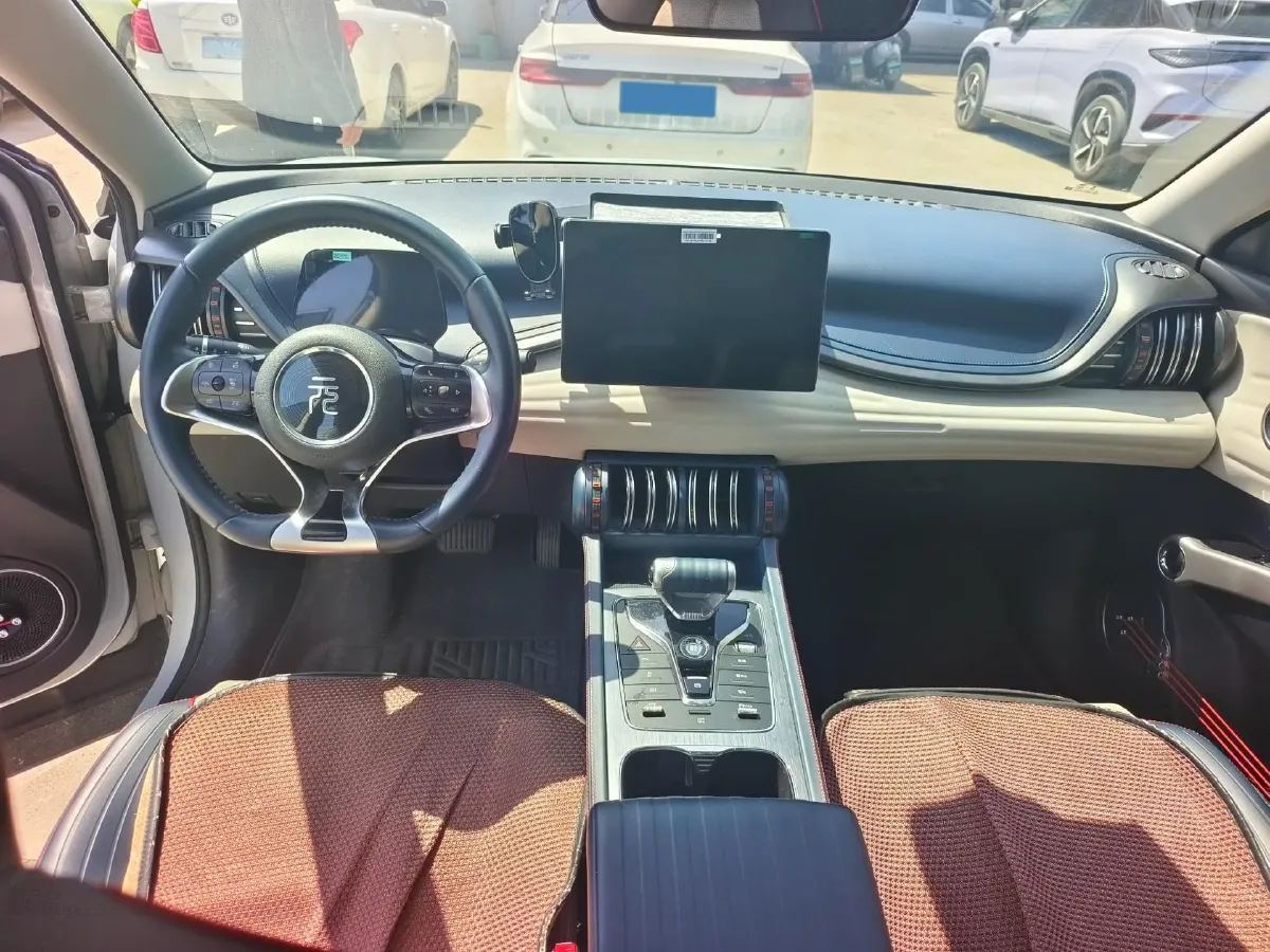 2022 Roewe RX5 MAX 1.5T 181HP L4 6AT,autocango,china used car exporter,china ev exporter,chinese used car exporter,chinese used ev exporter