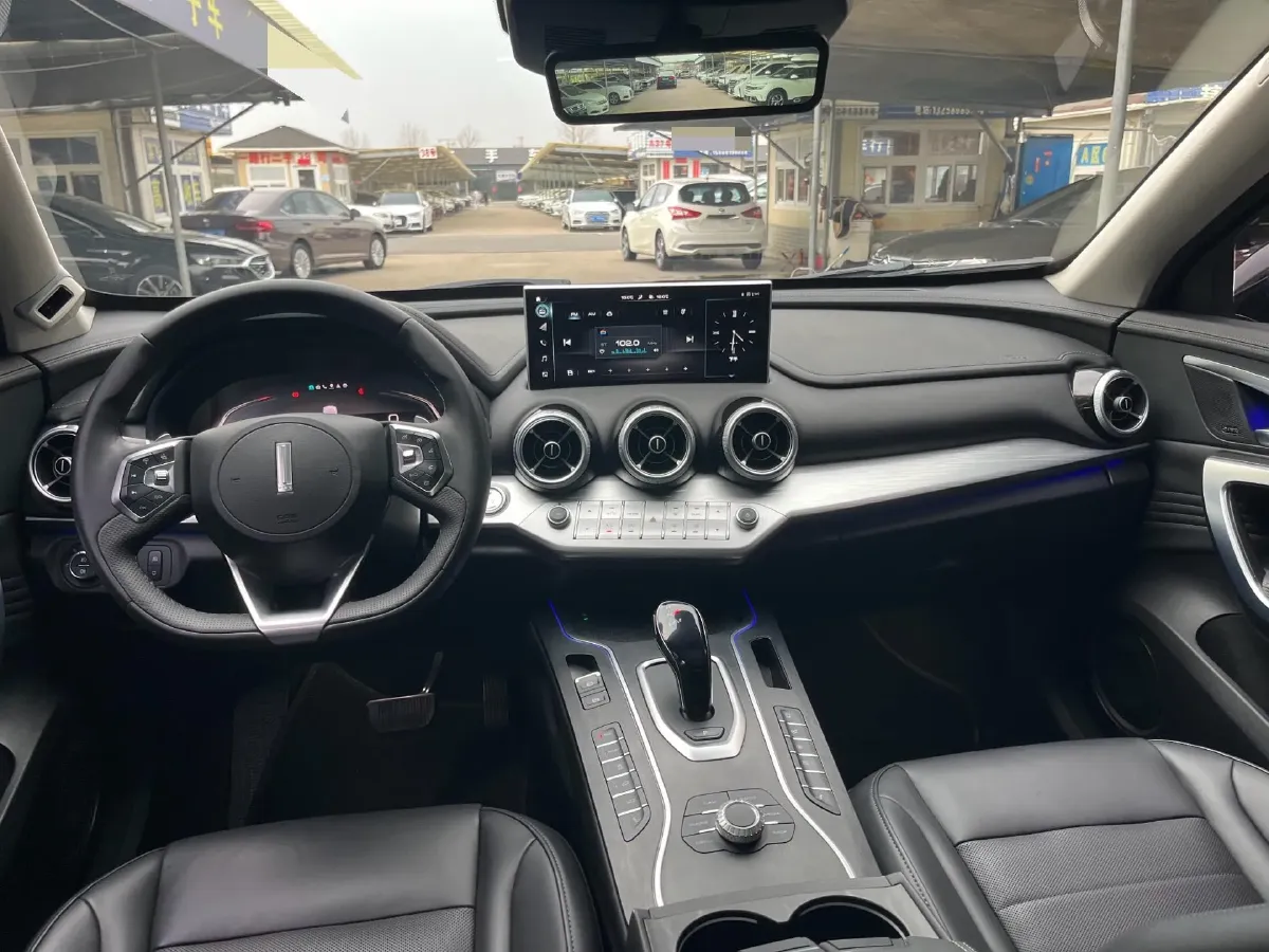 2020 WEY VV7 2.0T 227HP L4 7DCT,autocango,china used car exporter,china ev exporter,chinese used car exporter,chinese used ev exporter