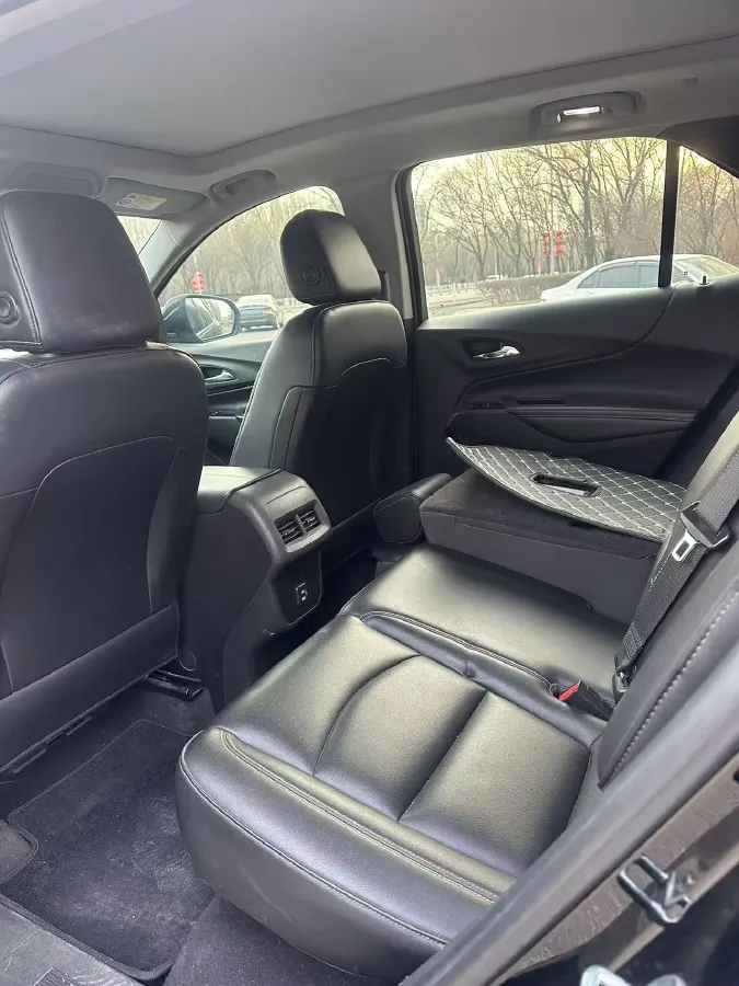 2021 Chevrolet Equinox 1.5T 169HP L4 6AT,autocango,china used car exporter,china ev exporter,chinese used car exporter,chinese used ev exporter