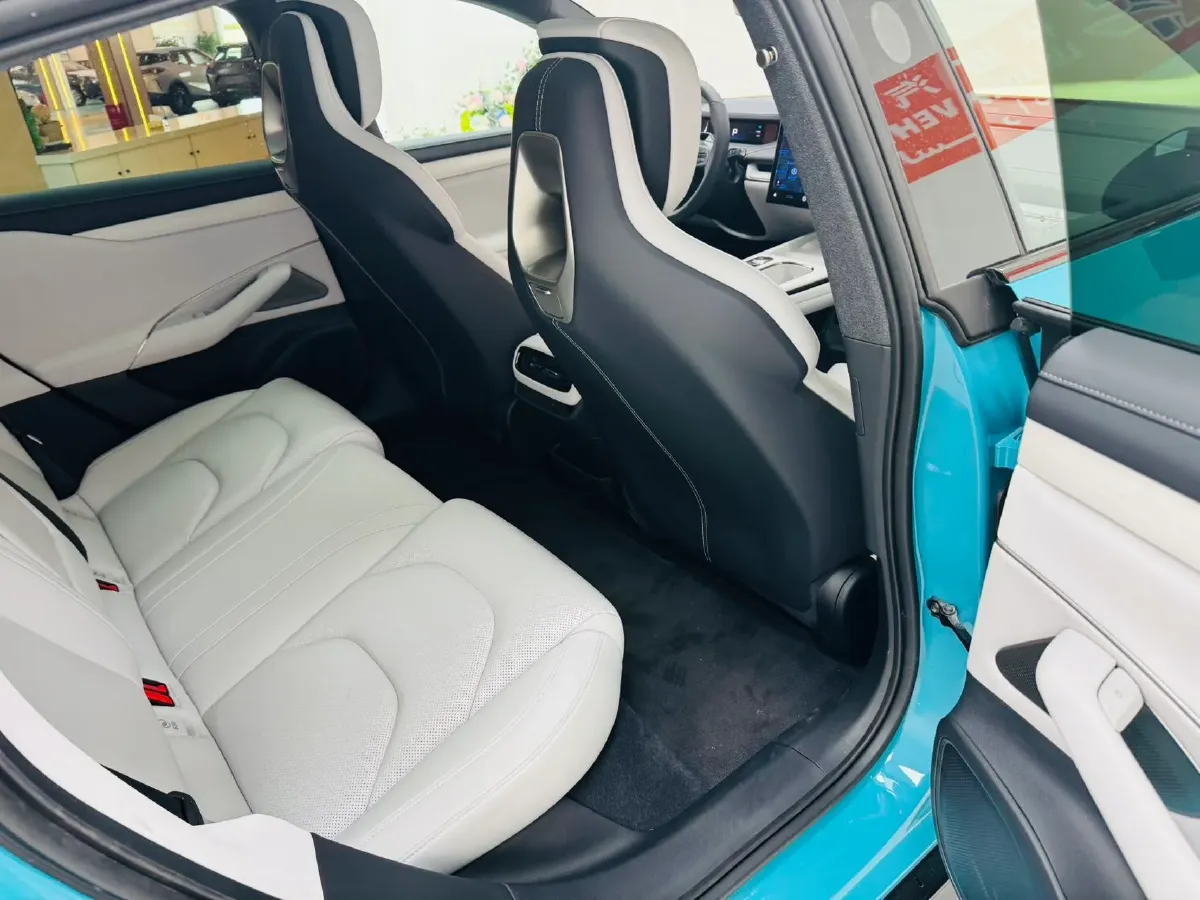 2024 MI SU7 BEV 94.3KWH,autocango,china used car exporter,china ev exporter,chinese used car exporter,chinese used ev exporter