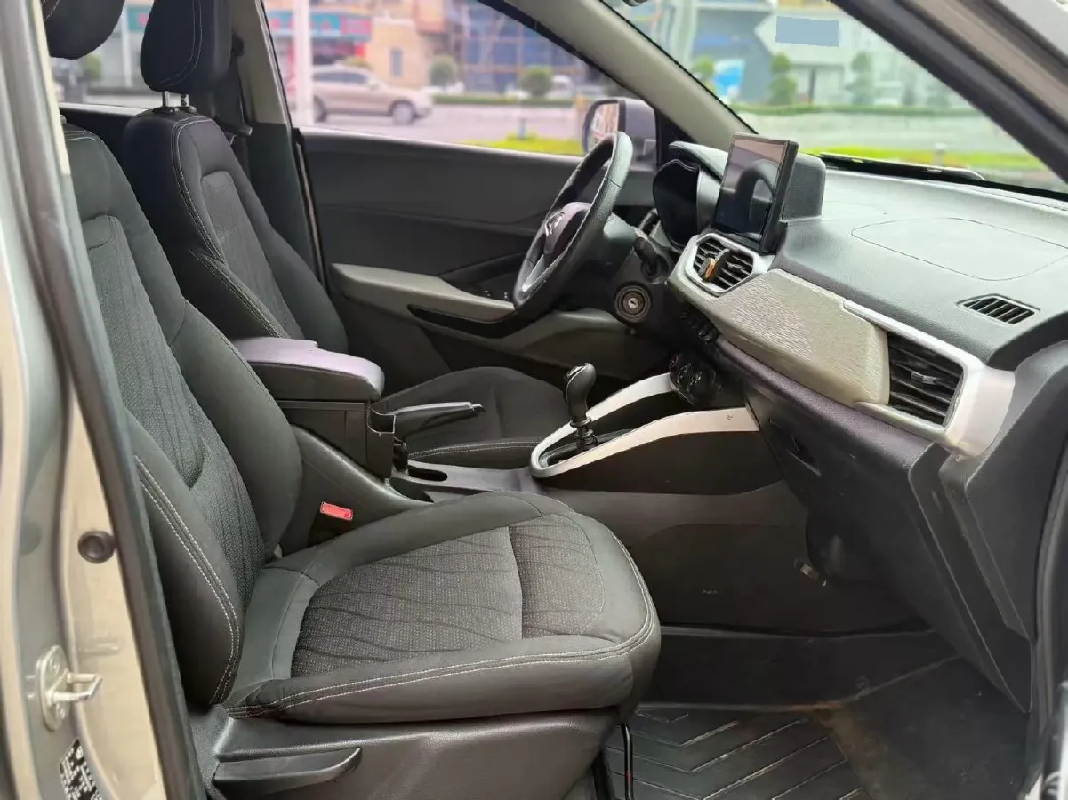 2017 BaoJun 510 1.5L 112HP L4 6MT,autocango,china used car exporter,china ev exporter,chinese used car exporter,chinese used ev exporter