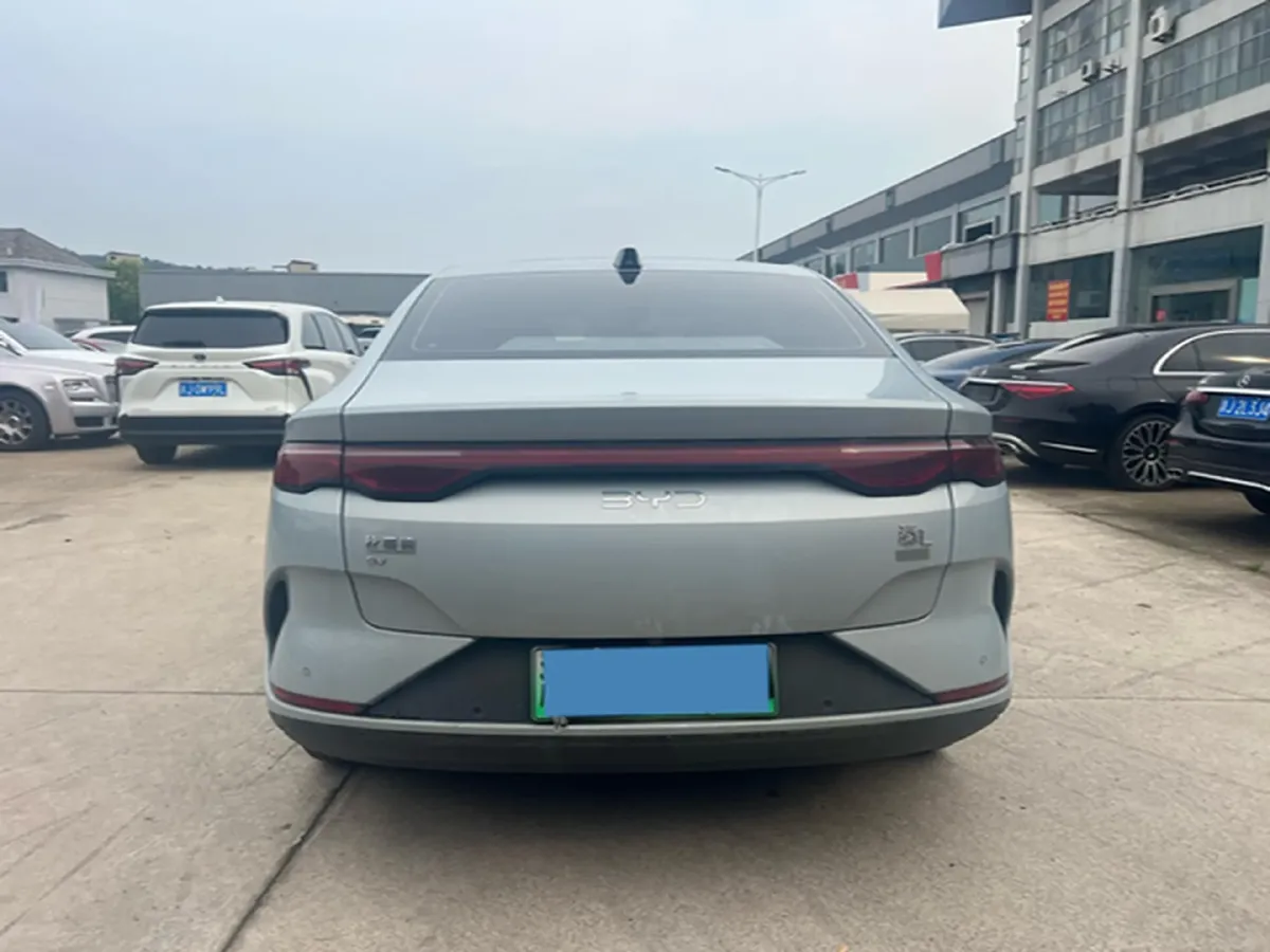 2025 BYD QinL BEV,autocango,china used car exporter,china ev exporter,chinese used car exporter,chinese used ev exporter