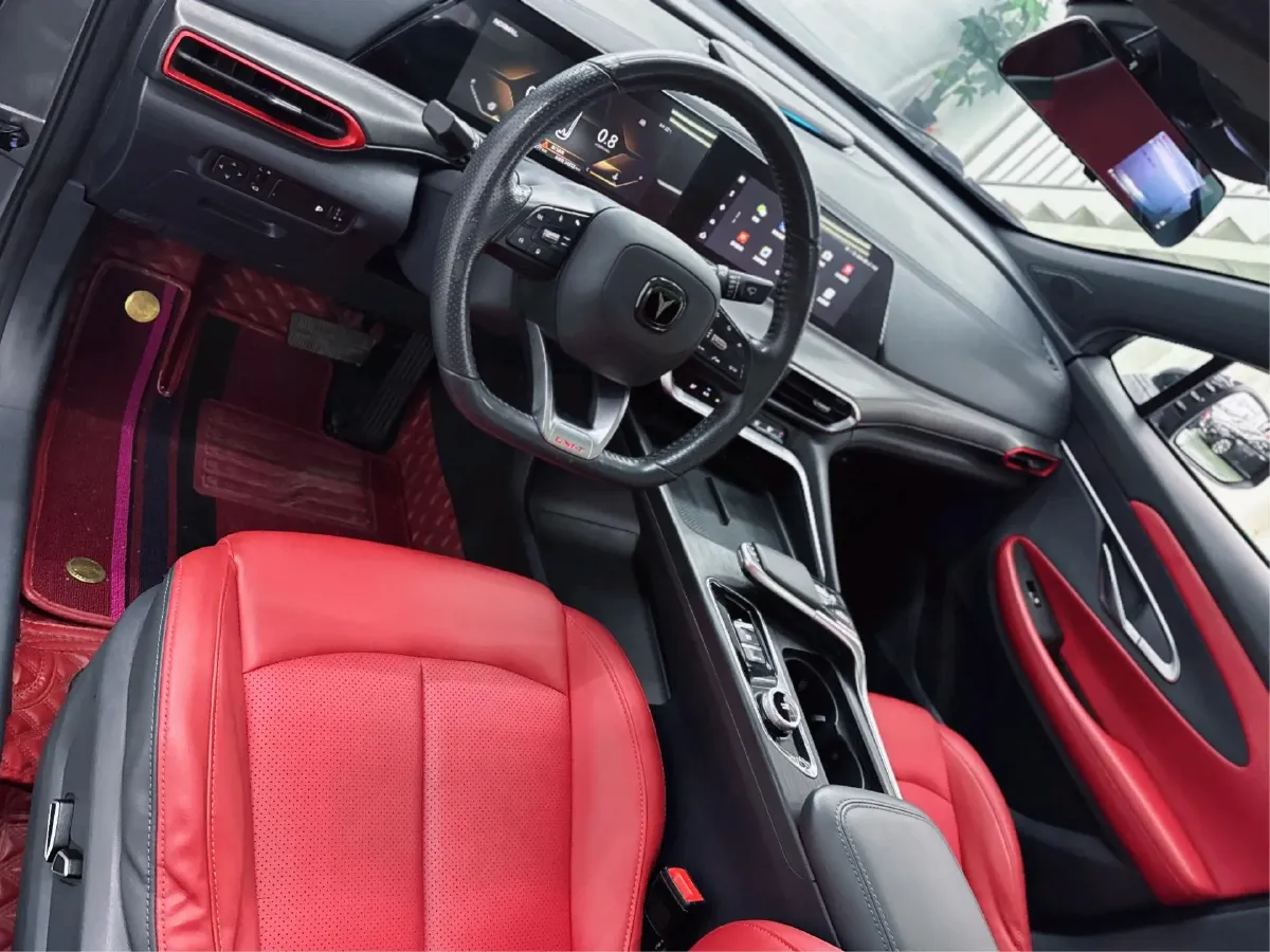 2020 ChangAn UNI-T 1.5T 180HP L4 7DCT,autocango,china used car exporter,china ev exporter,chinese used car exporter,chinese used ev exporter