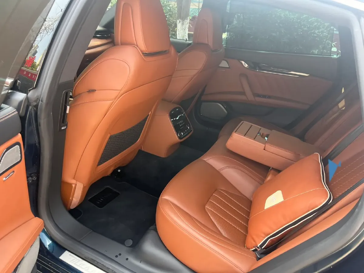 2020 Maserati Quattroporte 3.0T 350HP V6 8AT,autocango,china used car exporter,china ev exporter,chinese used car exporter,chinese used ev exporter