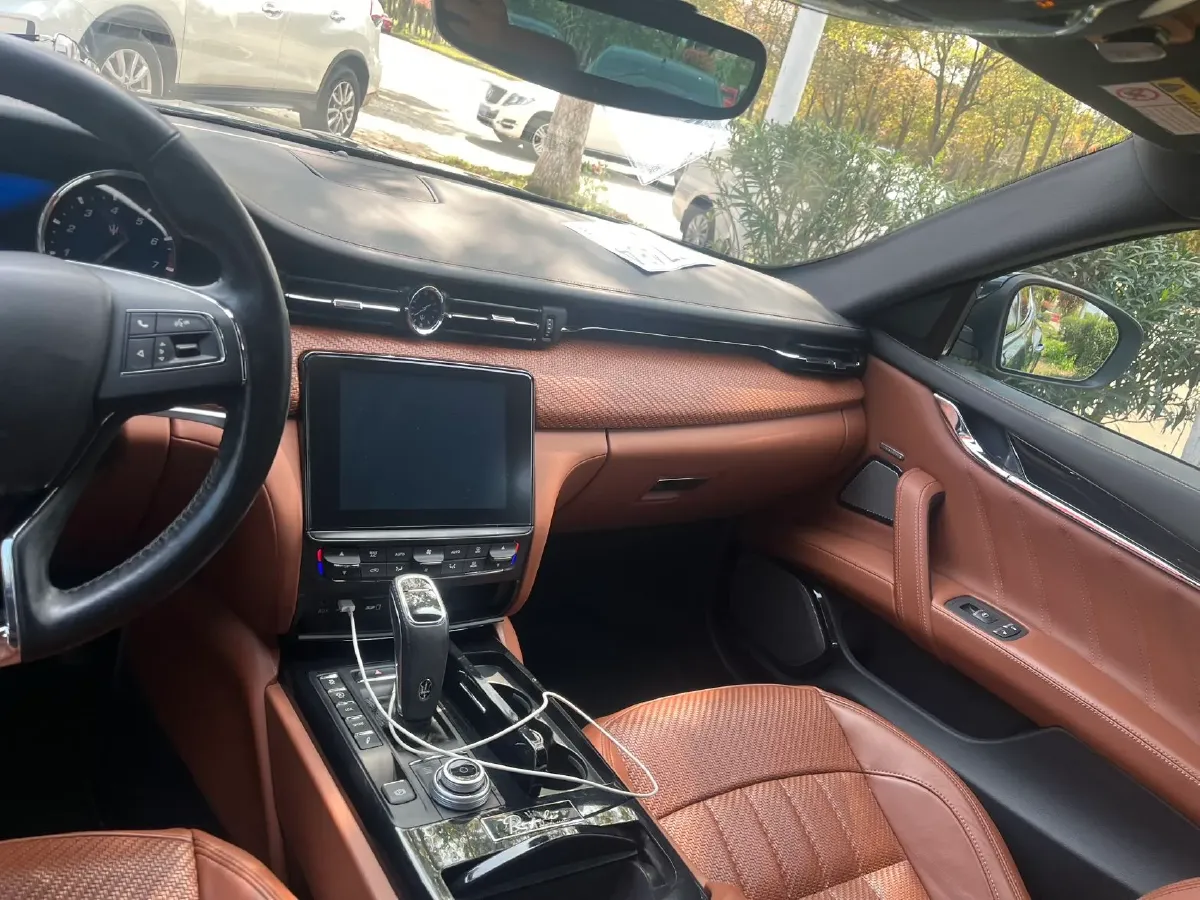 2020 Maserati Quattroporte 3.0T 350HP V6 8AT,autocango,china used car exporter,china ev exporter,chinese used car exporter,chinese used ev exporter