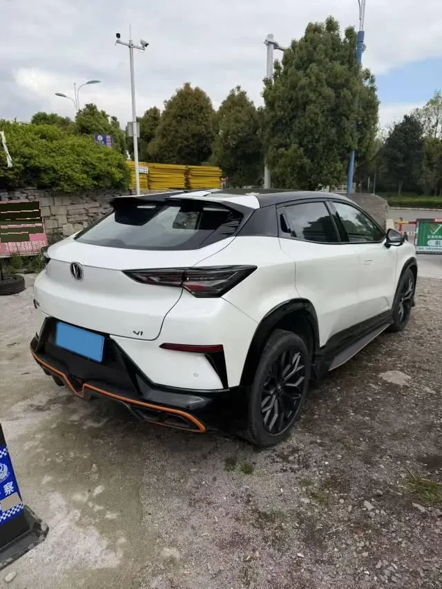 2022 ChangAn UNI-T 2.0T 233HP L4 8AT,autocango,china used car exporter,china ev exporter,chinese used car exporter,chinese used ev exporter