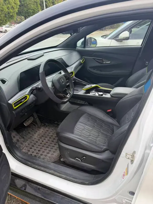 2022 ChangAn UNI-T 2.0T 233HP L4 8AT,autocango,china used car exporter,china ev exporter,chinese used car exporter,chinese used ev exporter