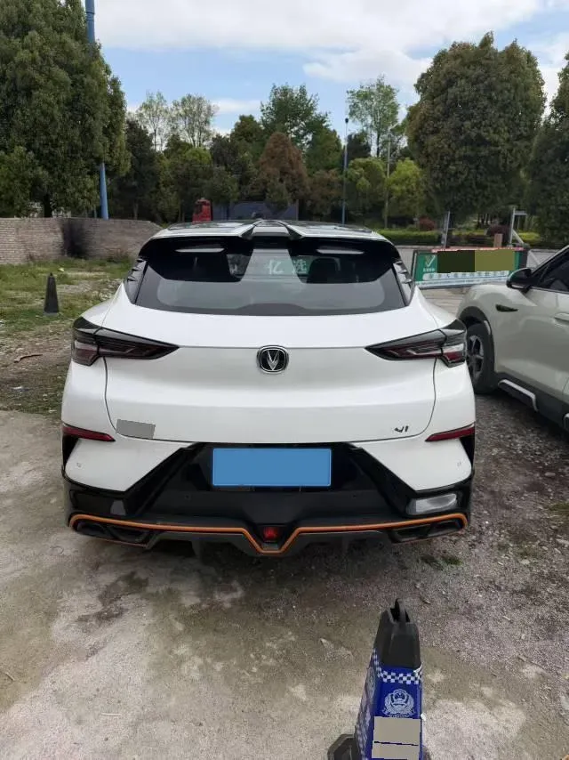 2022 ChangAn UNI-T 2.0T 233HP L4 8AT,autocango,china used car exporter,china ev exporter,chinese used car exporter,chinese used ev exporter